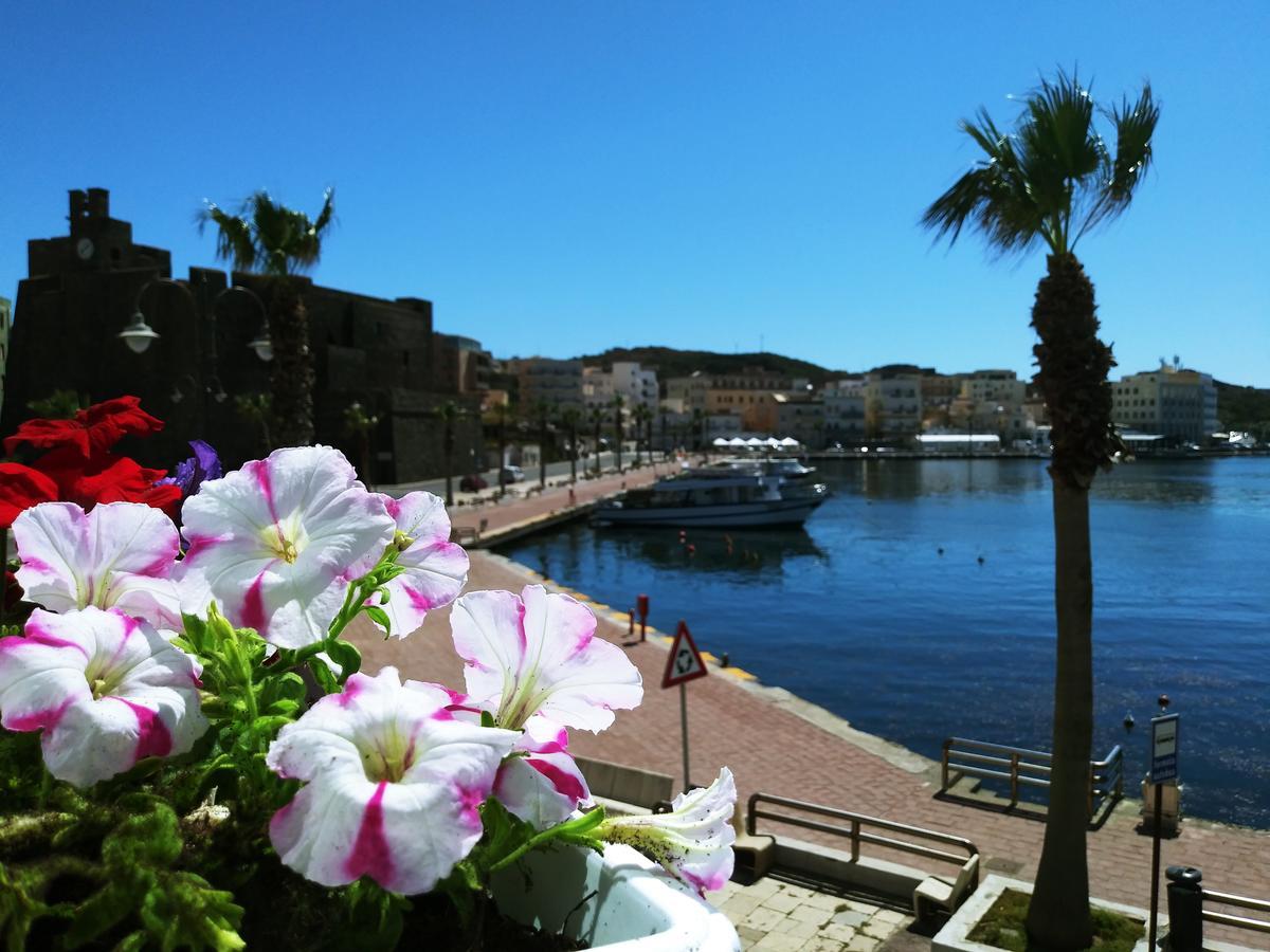 Blue Moon Hotel Pantelleria Exterior foto